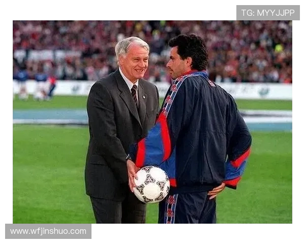 穆里尼奥回忆博比罗布森教诲：作为领导者要保持快乐并从中学习